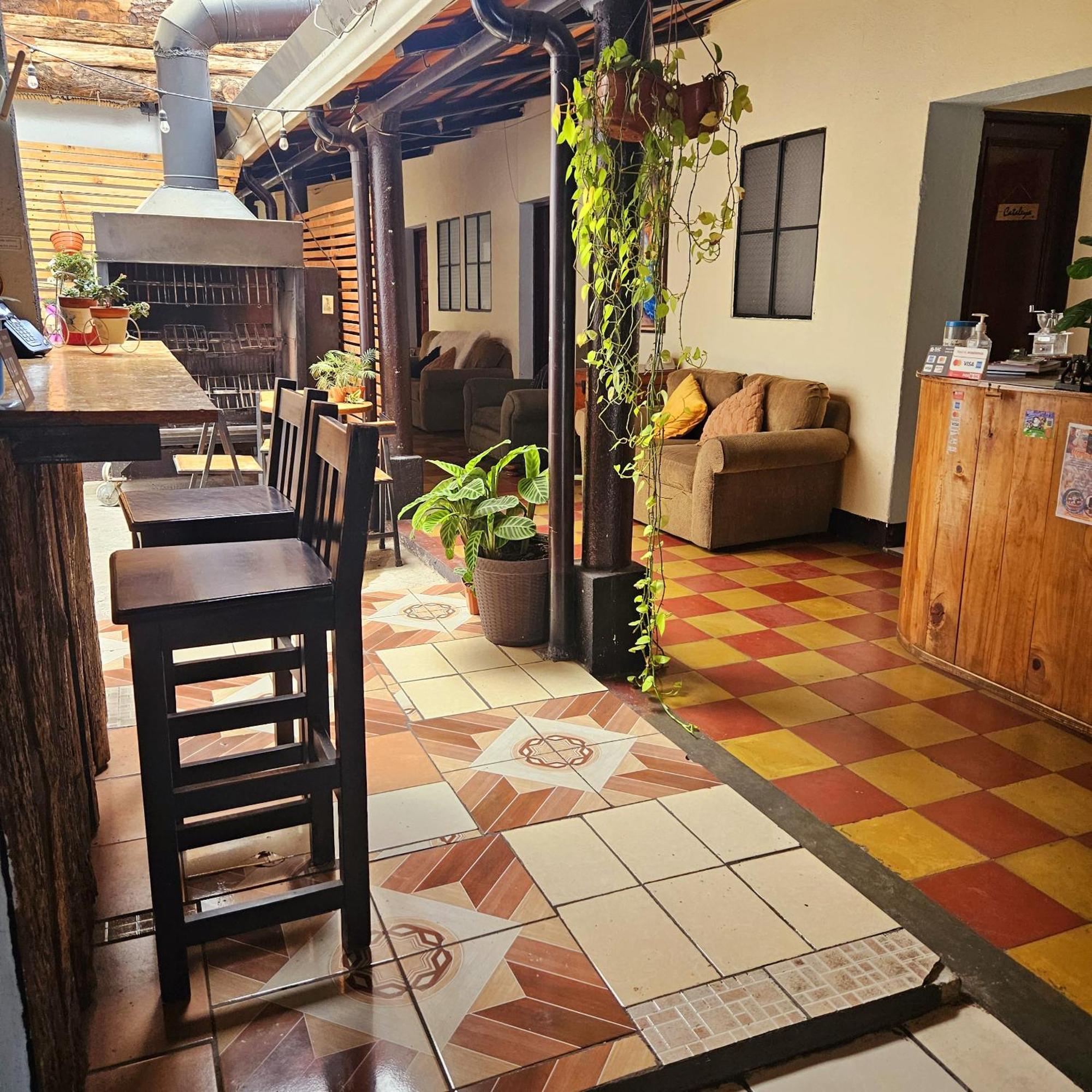 Cermeno'S House Hotel Antigua Luaran gambar