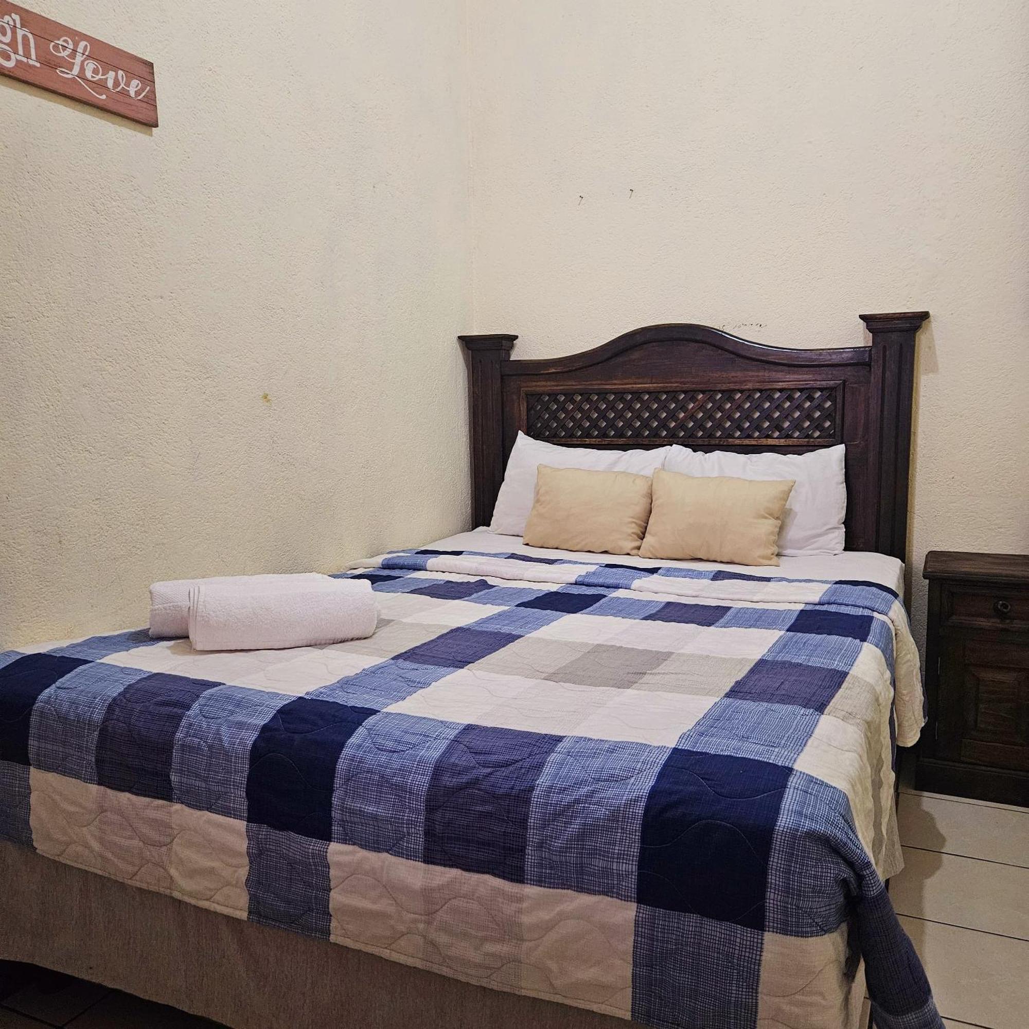 Cermeno'S House Hotel Antigua Luaran gambar
